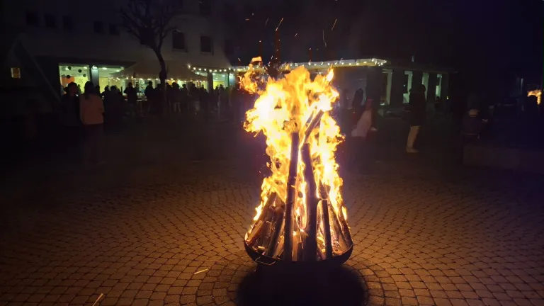 Feuerliche Stimmung beim Adventszauber