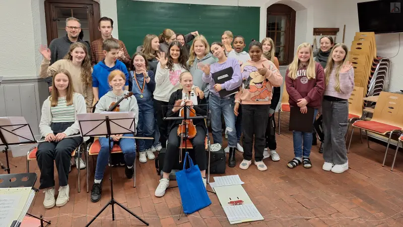 Gruppenbild im Probenraum