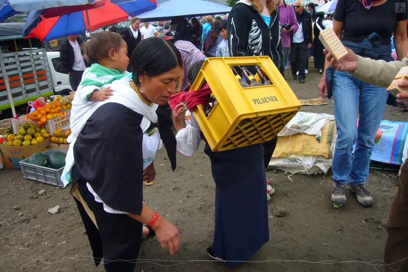 Auf einem Markt in Ecuador