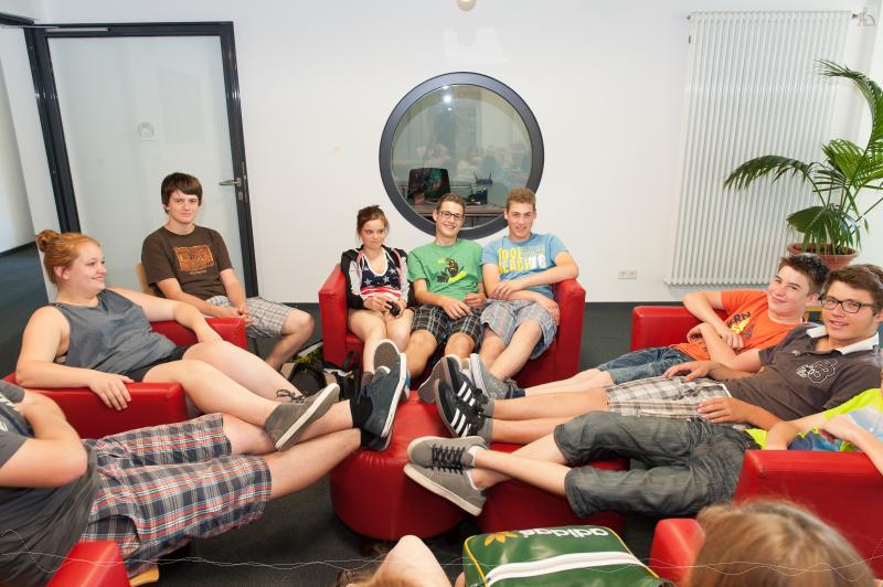 Schler chillen im Schlerhof