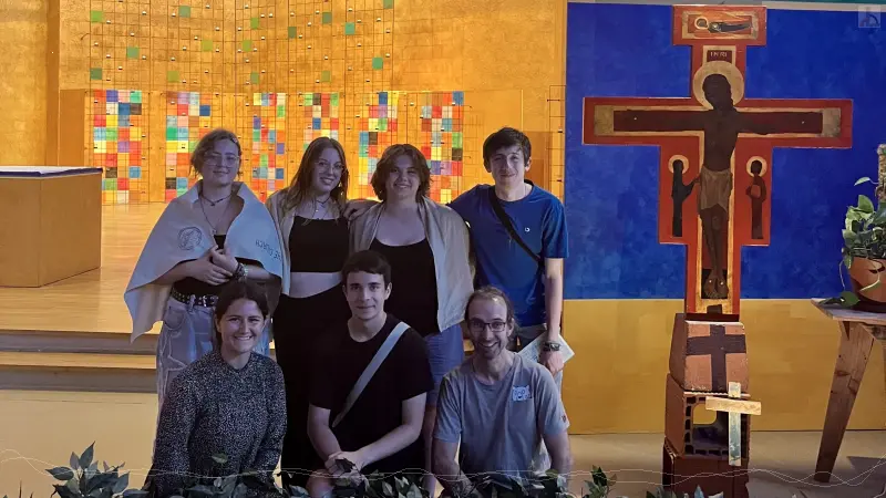 Gruppe in der Kirche