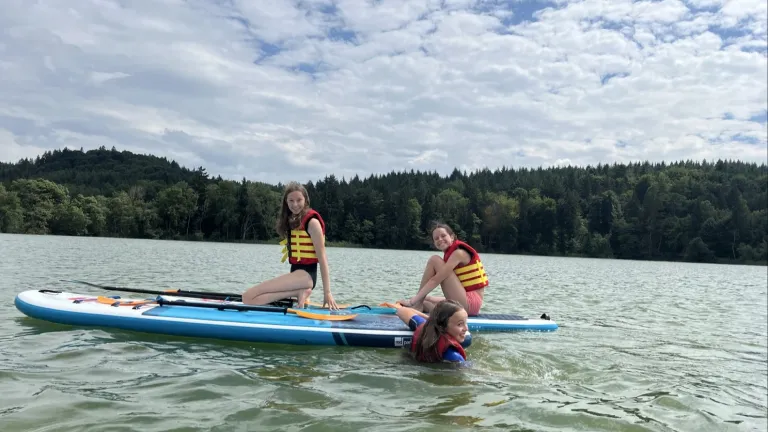 Beim Standup-Paddling