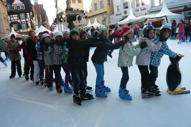 Polonaise auf der Eisbahn