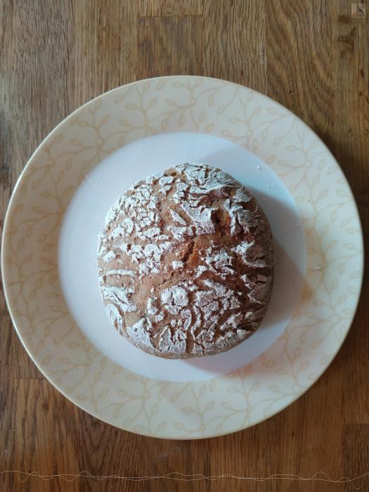 Selbstgebackenes Brot