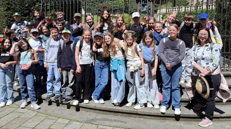 Gruppenfoto der G5a beim Ausflug zum Tag des Buches
