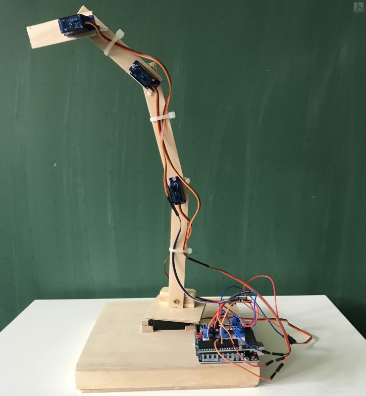 Fertiges Werkstck Roboterarm