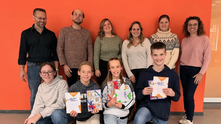 Das Vorlesewettbewerbsteam und die Kandidaten